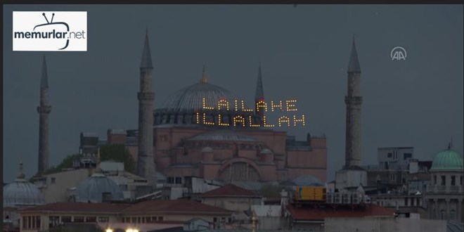 Ayasofya-i Kebir Cami-i �erifi Kadir Gecesi'nde mahya ile bulu�tu