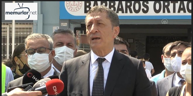 Milli E�itim Bakan� Ziya Sel�uk, Mersin'de a��klamalarda bulundu
