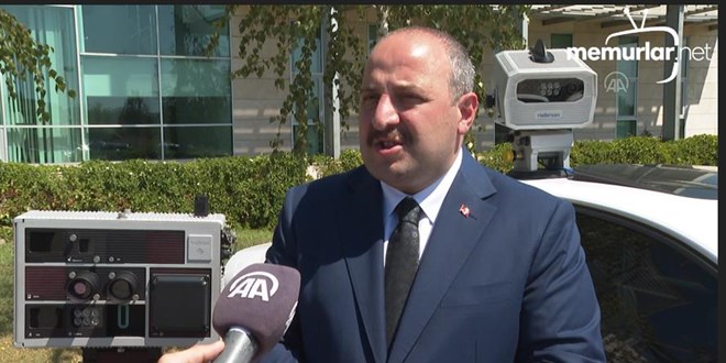 Bakan Varank, yapay zeka destekli teknolojik ��z�mler �reten firmay� ziyaret etti