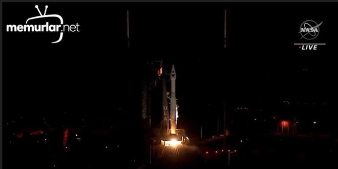 Uzay gemisinde Orhan Pamuk'tan al�nt�