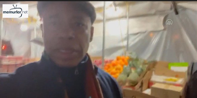 New York Belediye Ba�kan�, meyvesini sokakta T�rk esnaftan sat�n ald�