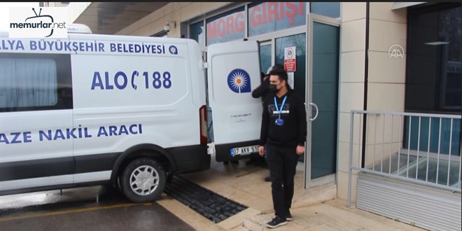 Antalya'da motosiklet kazas�nda 1 ki�i �ld�, 1 ki�i yaraland�