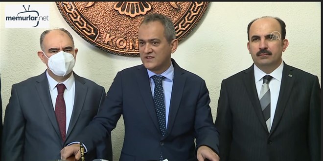 Bakan �zer: (Omicron varyant�) okullar�m�za yans�mas� son derece d���k