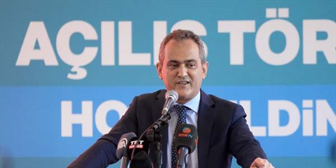 'Deprem, 1999 y�l�nda sadece �stanbul'da de�il, e�itim sisteminde de oldu'