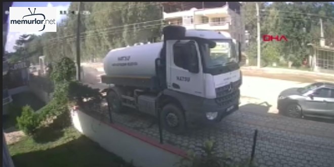 Hatay'da ticari arac�n �arpt��� belediye g�revlisi hayat�n� kaybetti