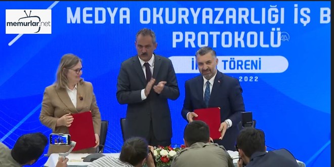 Bakan �zer, Medya Okuryazarl��� �� Birli�i Protokol� �mza T�reni'ne kat�ld� (2)