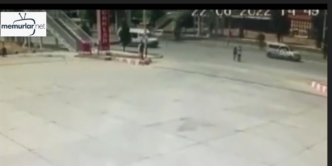 Otomobilin �arpt��� gen� k�z �ld�