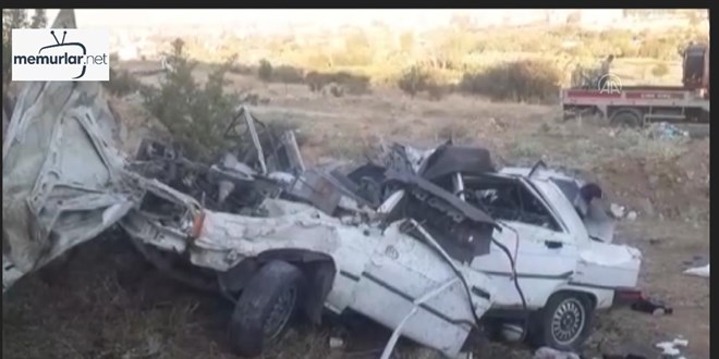 �arampole yuvarlanan otomobildeki 2 ki�i �ld�