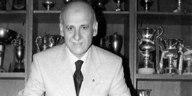 Ahmet Suat �zyaz�c� hayat�n� kaybetti