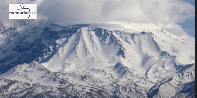 A�r� Da�� beyaza b�r�nd�