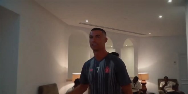 Ronaldo, M�sl�man futbolseverleri yine mest etti!